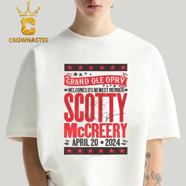 Scotty McCreery Grand Ole Opry Nashville Tennessee On April 20th 2024 With Randy Travis And Josh Turner Signed Classic T-Shirt