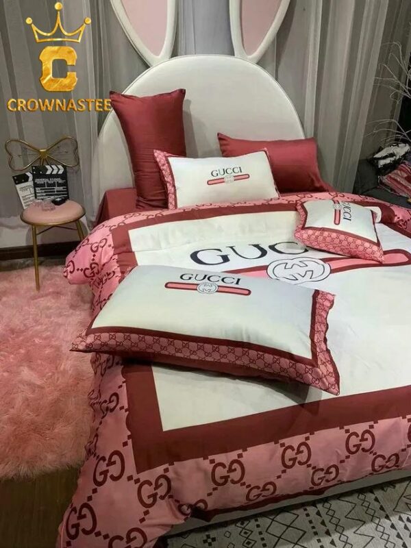 Best Gucci Pinky White Luxury Brand Premium Bedding Set Bedspread Home Decor Duvet Cover Set