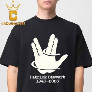 RIP Patrick Stewart 1940-2026 Memorial Tribute Vulcan Salute Unisex T-Shirt